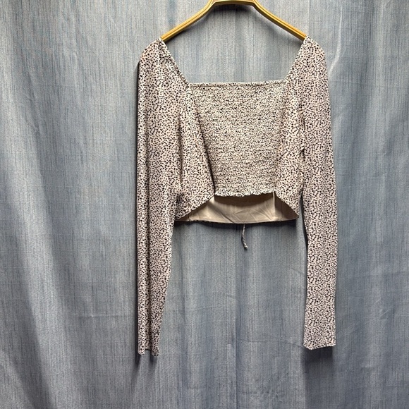 American Eagle Long Sleeve Leopard Print crop top size XL - Picture 5 of 6